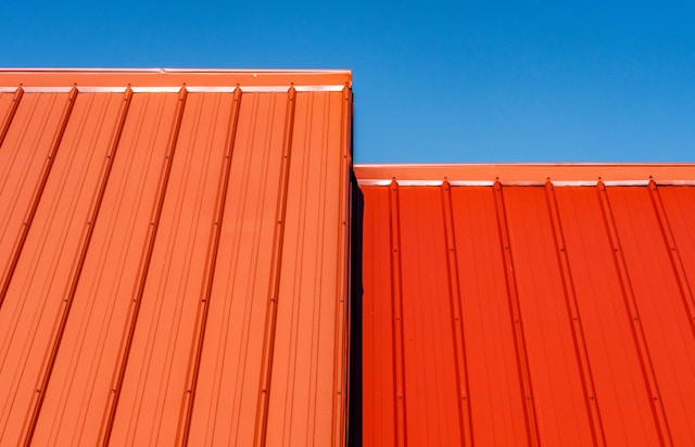 Metal Roofing vs. Asphalt Shingles: What’s Better for Baltimore Weather?